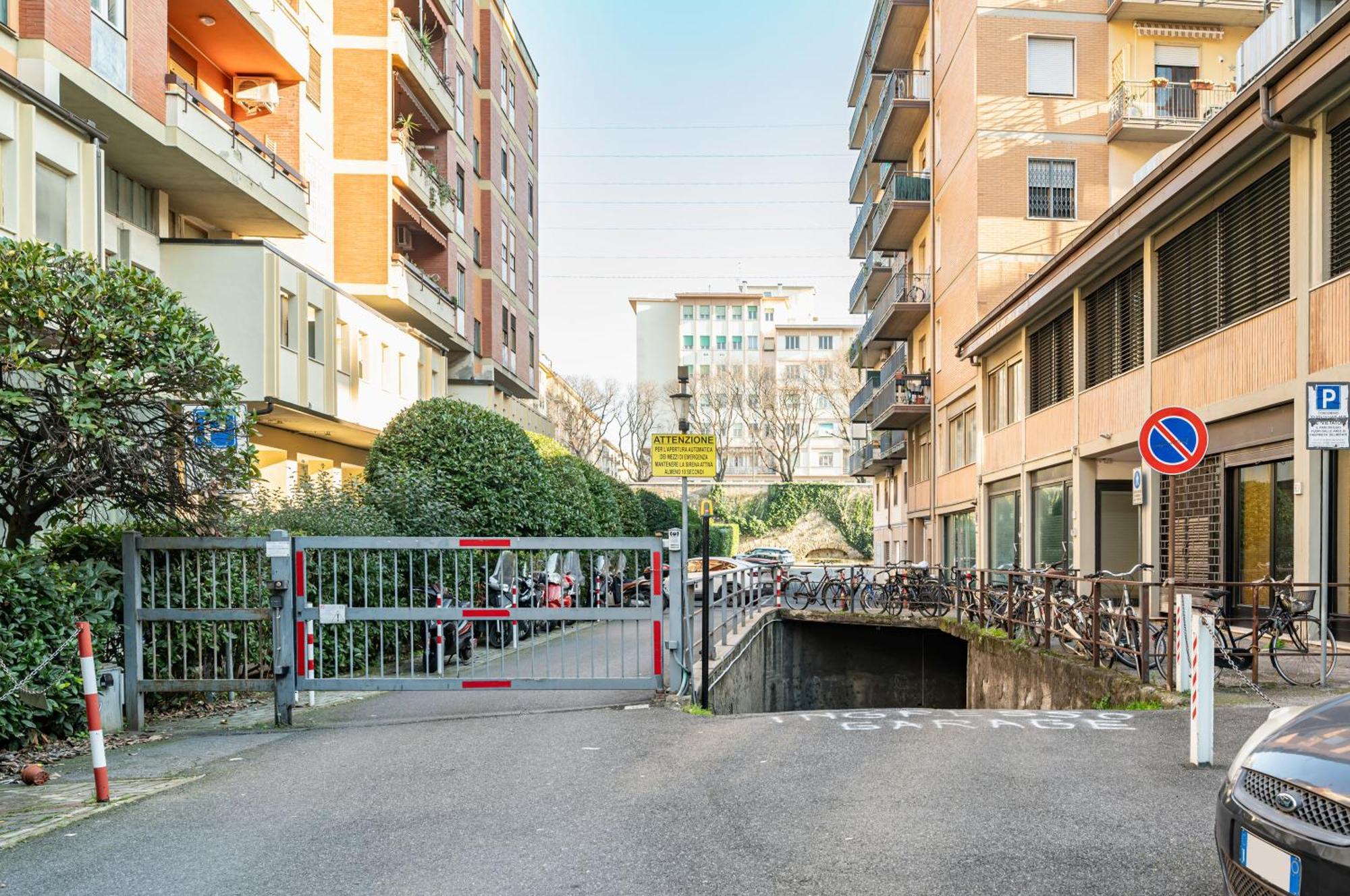 Visarno & University Roomy Flat X6 With Parking Florence Exterior photo